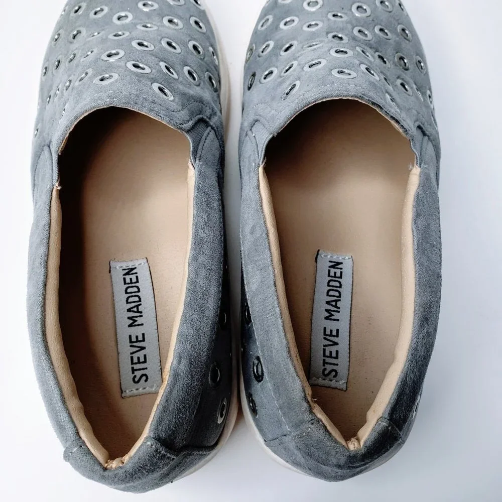 Steve Madden Belit Grommet Deco Slip‎ On Shoes